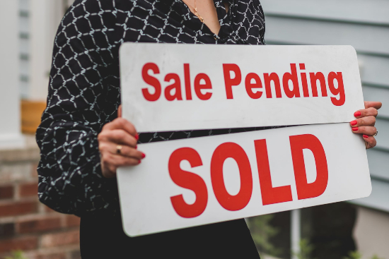 Choosing The Right Estate Agent For Selling Your Home